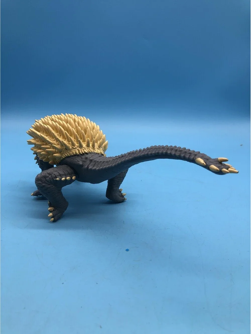 Spiked Armored Dinosaur Monster Action Figure Toy Gray Yellow 6in Unboxed